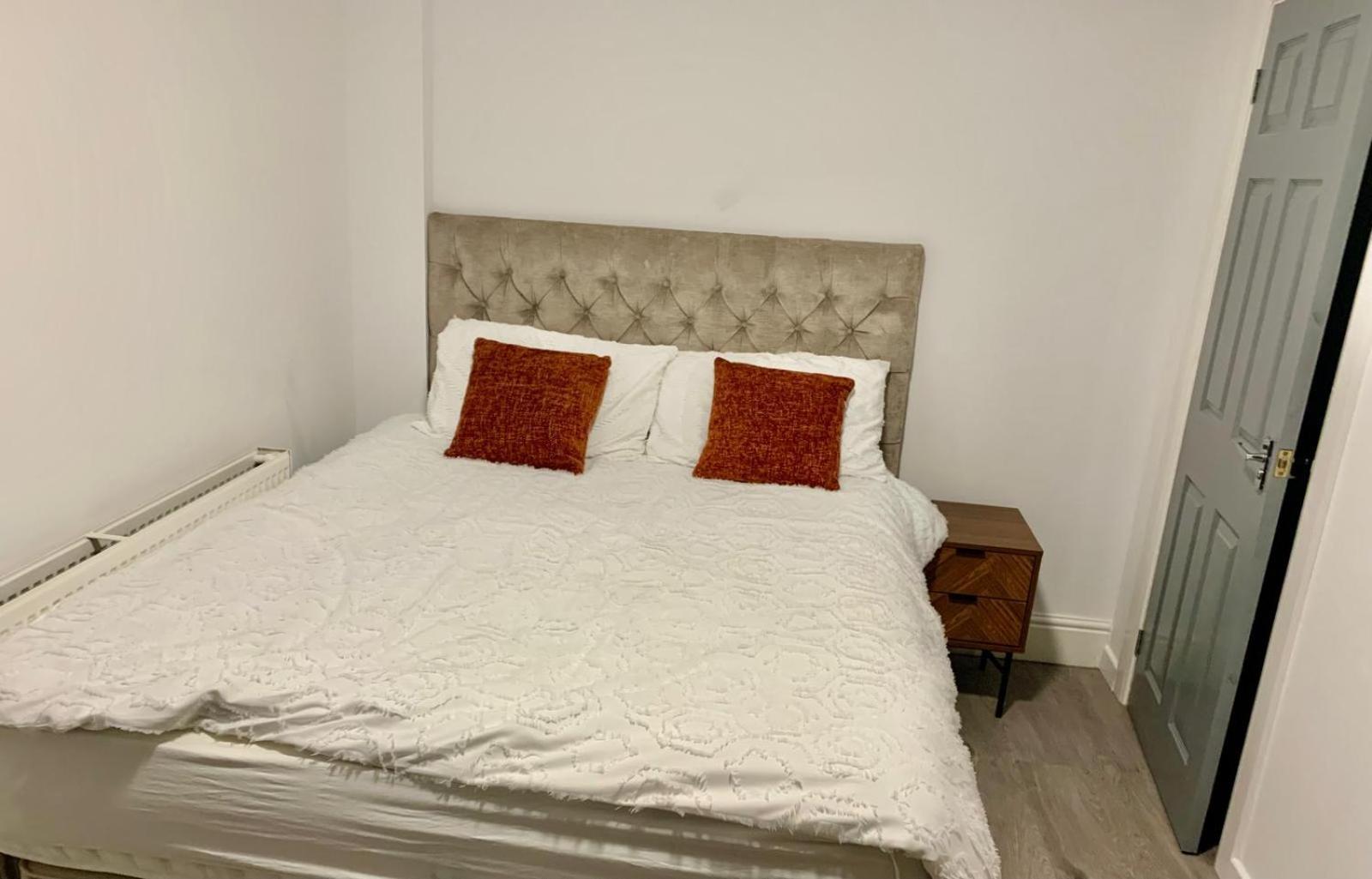 M4M Rooms- Ng8 5Np Room 1 Nottingham Exteriör bild