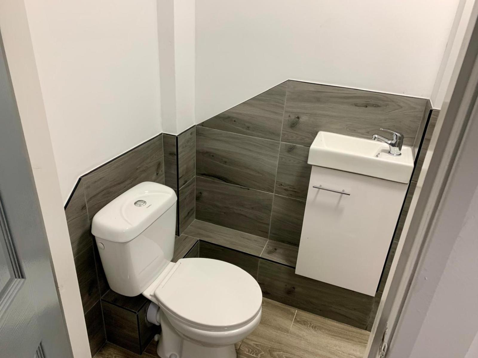 M4M Rooms- Ng8 5Np Room 1 Nottingham Exteriör bild